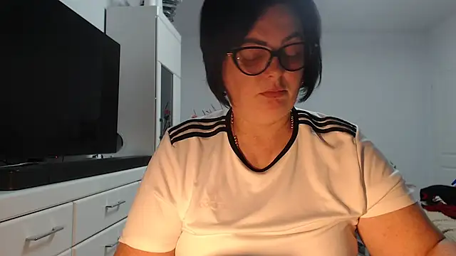 Amandamuller1982 online show from July 22, 9:49 pm