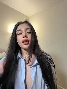 Sweet Khalifa  online show from February 4, 3:04 pm