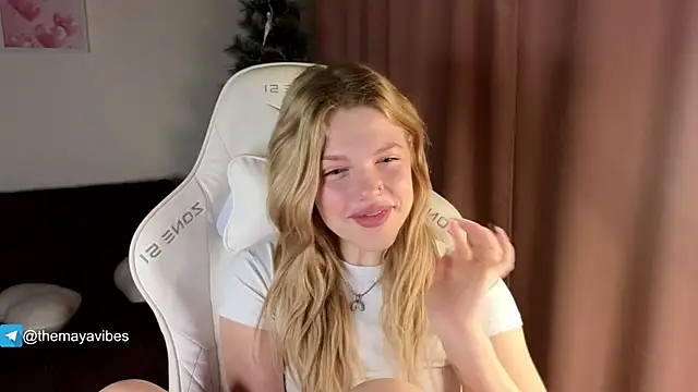 Maya Rave online show from January 11, 4:17 am