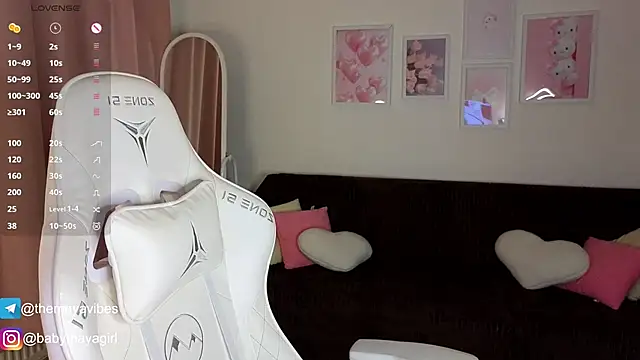 Maya Rave online show from November 13, 4:00 am