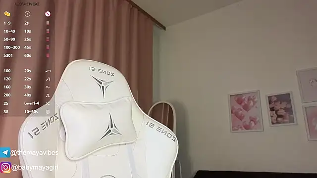 Maya Rave online show from November 12, 3:59 am