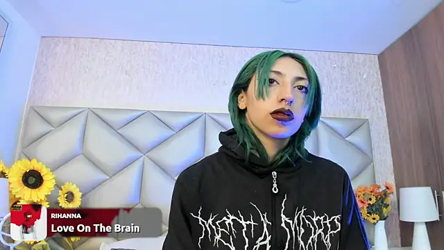 Im gaia online show from November 24, 12:29 pm