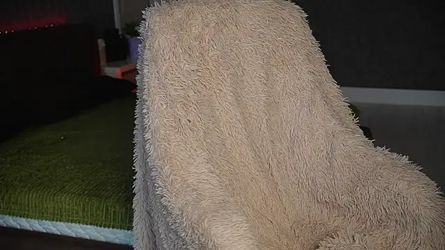 LisaElfy online show from March 15, 2:41 pm