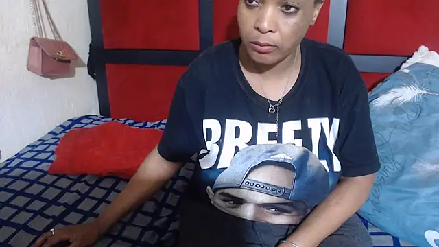 MaximTease24 online show from July 5, 4:40 am