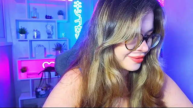 CutiePie3 online show from October 5, 5:29 pm