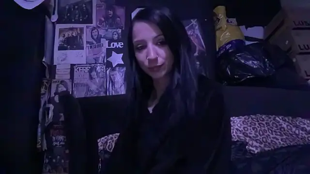 MissMidnightUK online show from November 1, 12:59 am