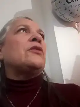 miisevvie  online show from November 29, 6:50 am