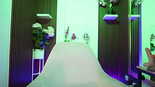 CattleyaScaly online show from October 9, 9:52 pm