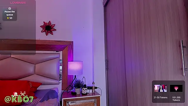 kimberly latin online show from December 4, 6:41 pm