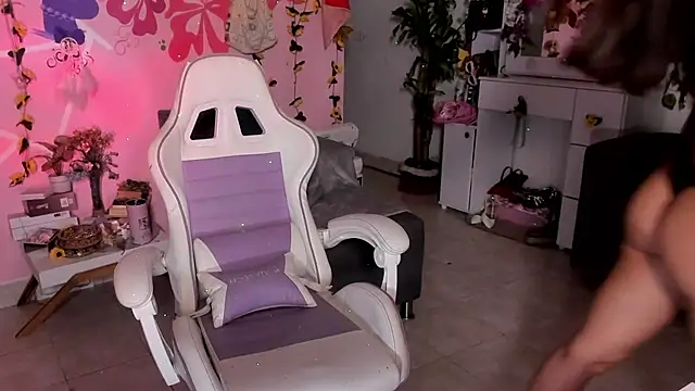 Danielacossio online show from July 9, 4:37 am