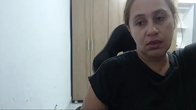 RoxanaLove9 online show from June 19, 2:16 am