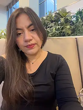 Iam  Cristal online show from June 18, 10:47 pm