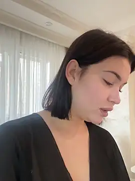 KikiWatson online show from December 20, 9:57 am