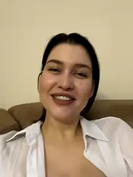 KikiWatson online show from December 2, 8:48 am