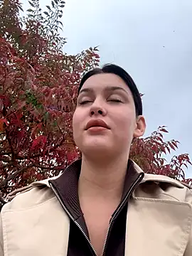 KikiWatson online show from October 19, 11:01 am