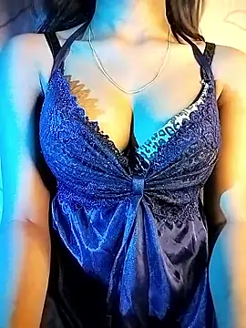 Esha Babyy online show from April 22, 1:30 pm
