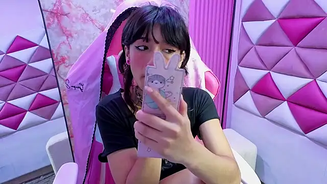 Danny Face online show from February 19, 3:00 pm