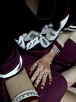 QUEEN-X-CPL online show from September 29, 6:24 pm