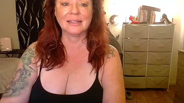 Nikkimastersgirl1091 online show from May 2, 2:31 pm