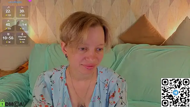 Michelle Blond online show from July 12, 1:39 am