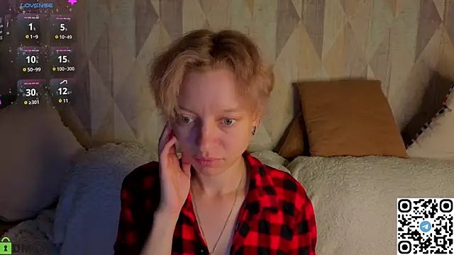 Michelle Blond online show from July 27, 1:35 am