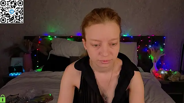 Michelle Blond online show from May 3, 1:31 am