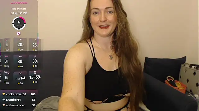 BustyBonnieUK online show from October 3, 9:53 pm