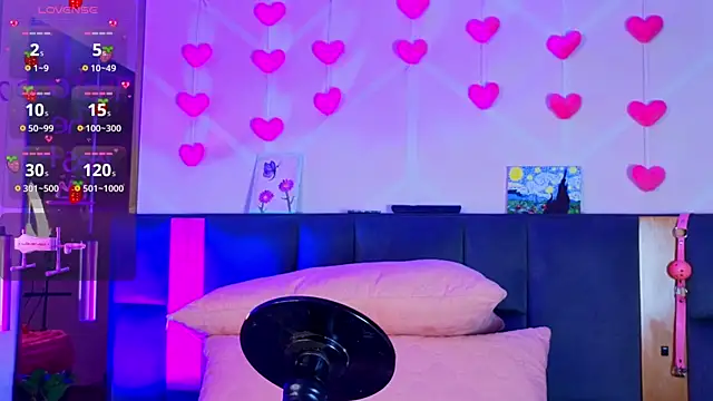 MadyJackson online show from June 26, 11:33 am