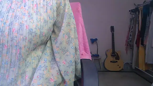 Snapshot of Zonayesha chatting on September 17, 8:34 am Zonayesha online show from September 17, 8:34 am