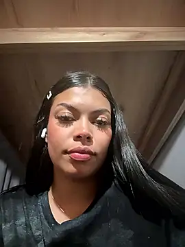 jennifer oliveira online show from January 11, 3:44 am