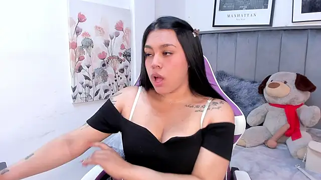 Laiia Page online show from May 4, 1:15 pm
