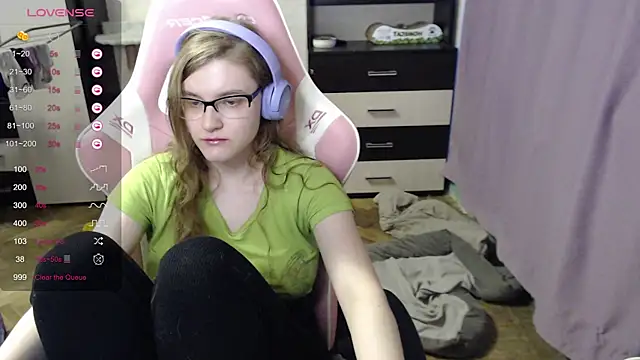 Tomato Tease online show from October 10, 5:01 am