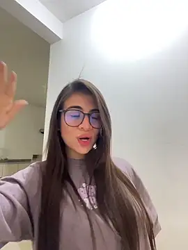 MariaIsabella8 online show from May 12, 10:27 pm