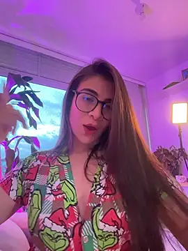 MariaIsabella8 online show from May 3, 10:46 pm