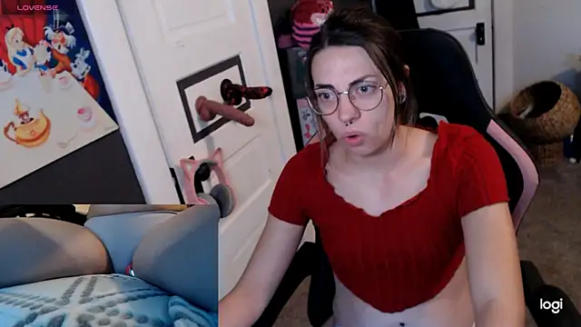 KierBearKisses online show from January 6, 7:06 pm