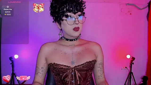 Heka Prudence online show from April 30, 1:00 am