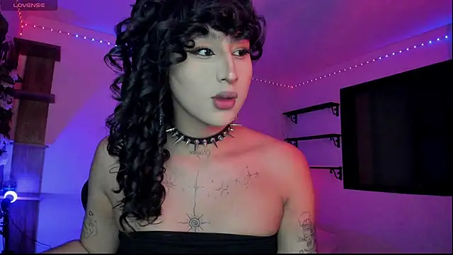 Heka Prudence online show from March 19, 3:33 am