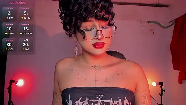 Heka Prudence online show from June 28, 2:07 am