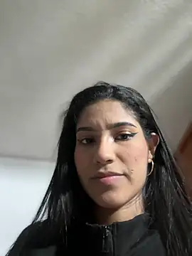 chiarabrielle00 online show from July 11, 7:41 am