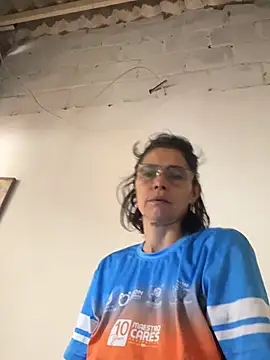 MireyaTorresGu online show from July 1, 3:22 pm