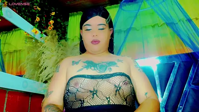 nauthyvalentina online show from May 21, 7:01 pm