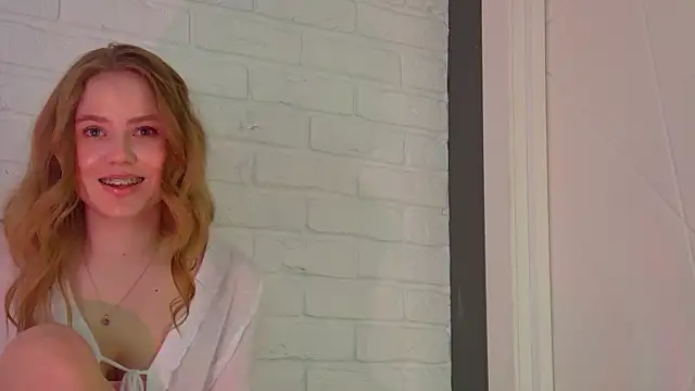 SelinSwarovski online show from November 2, 7:39 pm