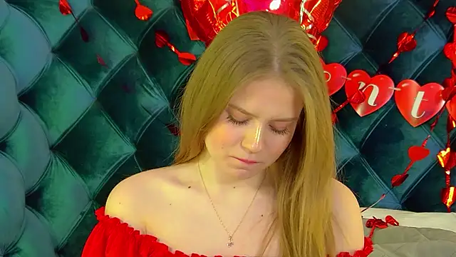 SelinSwarovski online show from February 14, 8:11 pm