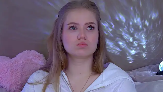 SelinSwarovski online show from October 3, 6:13 pm