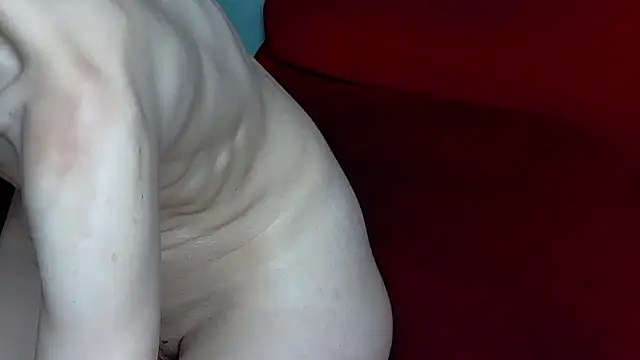 brunettedaisy online show from July 8, 7:32 am