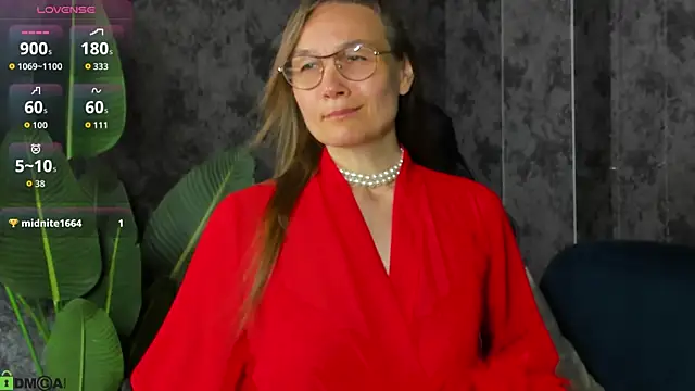 Lillian White online show from June 22, 12:59 am