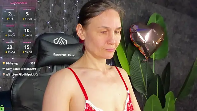 Lillian White online show from February 18, 8:13 am