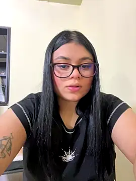 alissonfernandez  online show from September 10, 11:16 pm