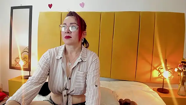 Lupiita223 online show from March 13, 1:34 pm