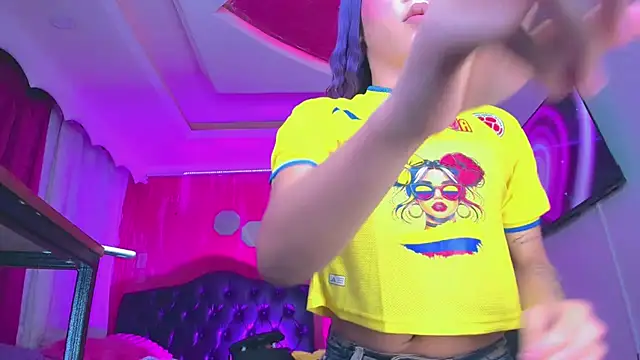 TiffanyMackensyy online show from July 5, 11:10 pm